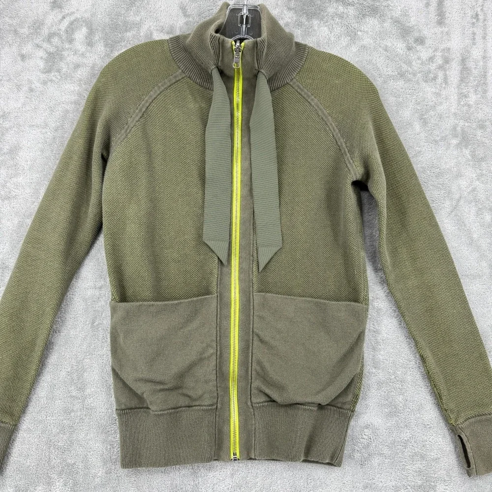 Lululemon Sweater Womens Size S Post Savasana Fatigue Green Antidote Reversible